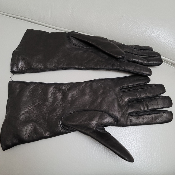 New Coach 100% leather gloves